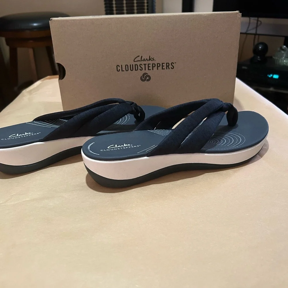 Women's Cloudsteppers Arla Kaylie Slip-On Thong Sandals - Brand New - Picture 3 of 5
